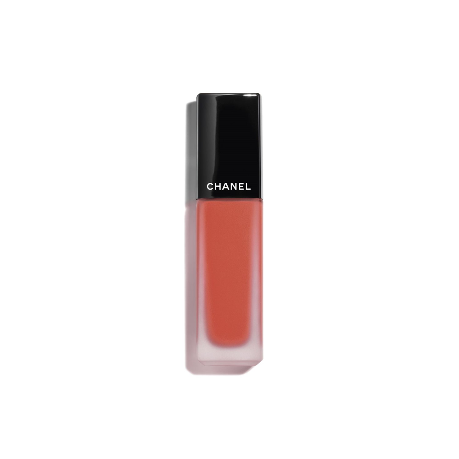 LA BARRA DE LABIOS LÍQUIDA MATE INTENSA DE LARGA DURACIÓN